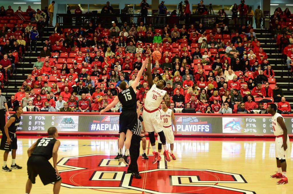 With Five in Double Figures, SBU Decimates Binghamton for 14th Straight Win